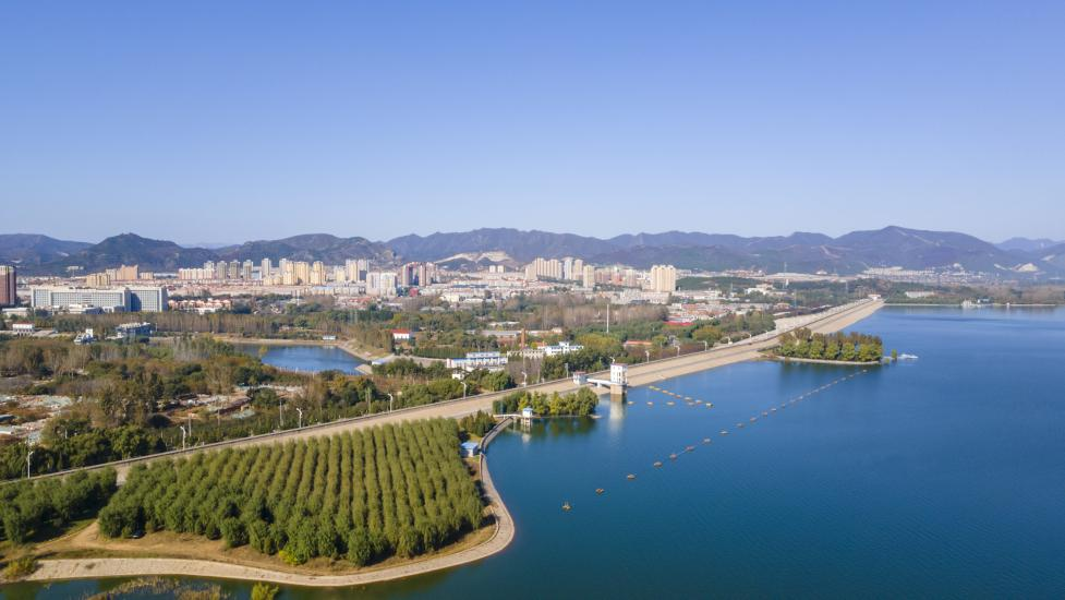 于桥水库是我市主要的饮用水源地,被誉为津门"大水缸".